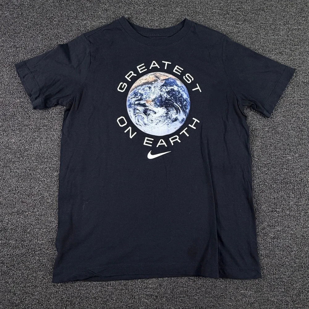 Nike T-Shirt Boys XL Greatest On Earth Graphic Black EUC